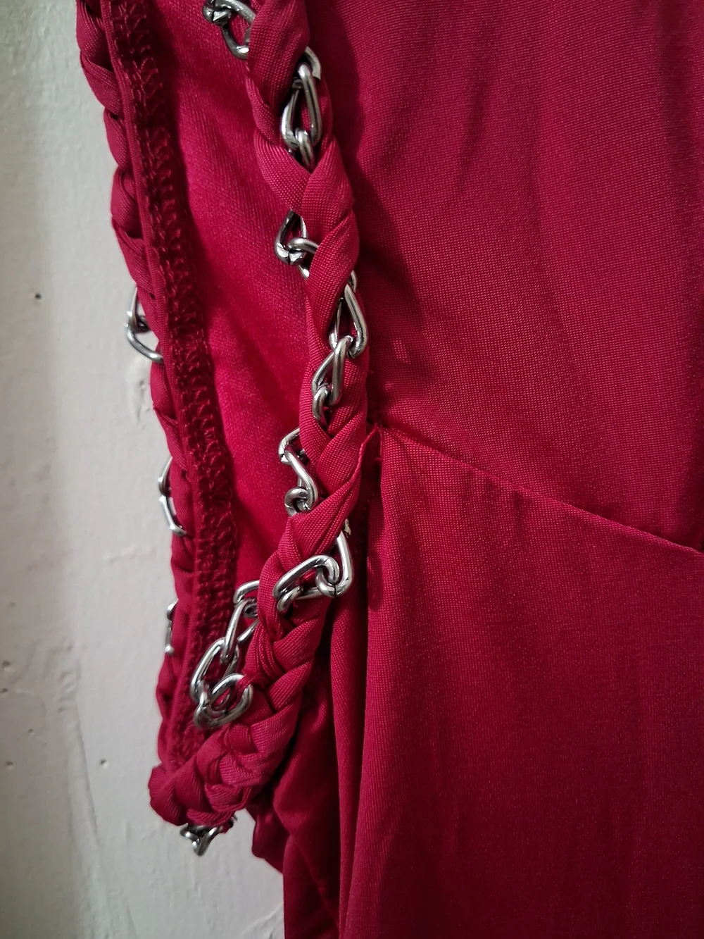 Ruched Deep Pink V-Neck Sleeveless Blouse with Grommet Detail - Picture 5 of 6